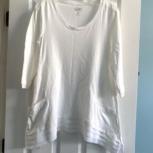 White three-quarter top